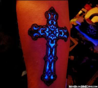 crosses tatoo. i116.photobucket.com