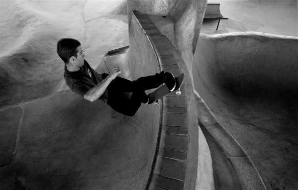 IMAGE: http://i116.photobucket.com/albums/o25/mikeassk/pic.jpg