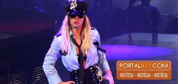 http://i116.photobucket.com/albums/o26/PortalBEP/138_britney_fergie_show.jpg
