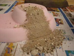 Completely Cover Glue with Sand