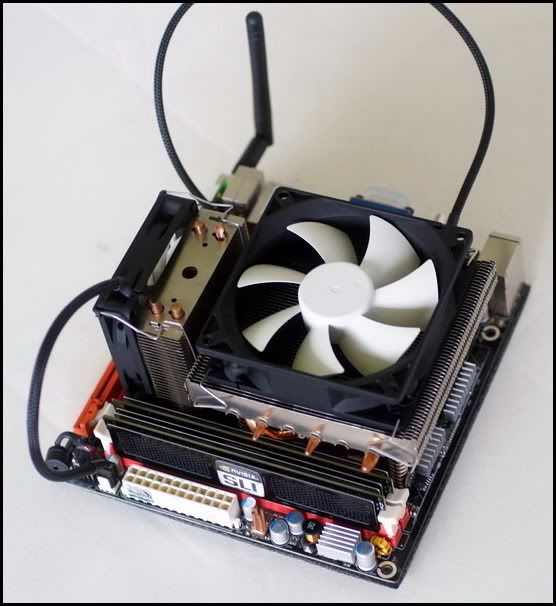 http://i116.photobucket.com/albums/o34/emoners/York/emon_ZotacGF9300-ITX31.jpg