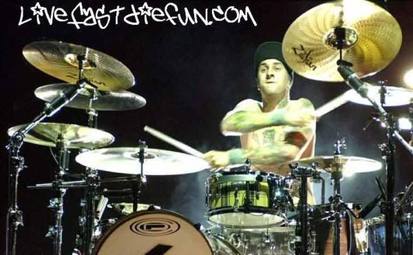 travis barker drum set. Travis#39;s sickest drum set