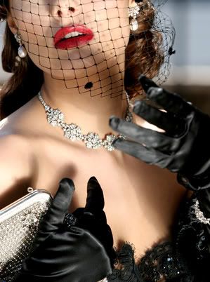 Curves of Love: Im A Gold Digger and Proud of It! Fotolia 6930148 XS Curves of Love: Im A Gold Digger and Proud of It!