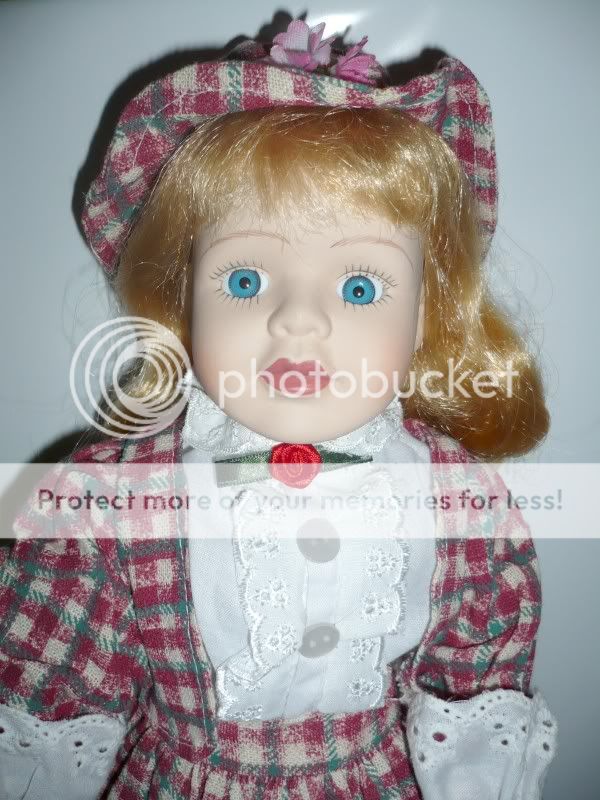 SWEET STRAWBERRY BLONDE VICTORIAN MISS PORCELAIN DOLL  